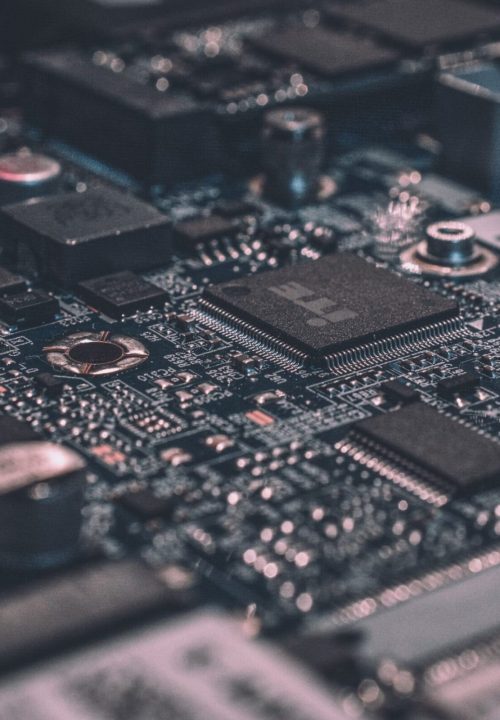 photo-1518770660439-4636190af475